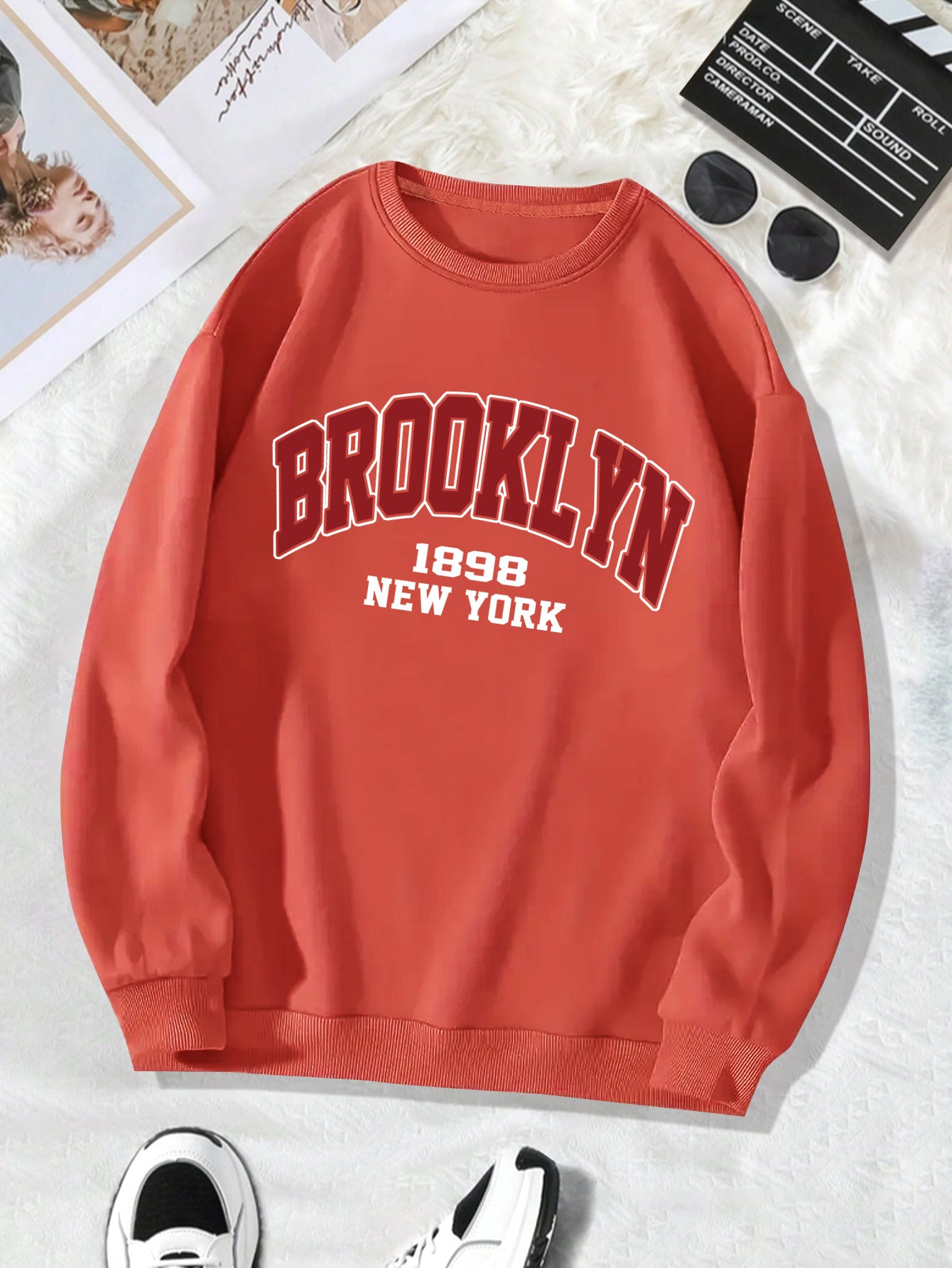 Back collar with fleece sweatshirt round neck BROOKLYN print