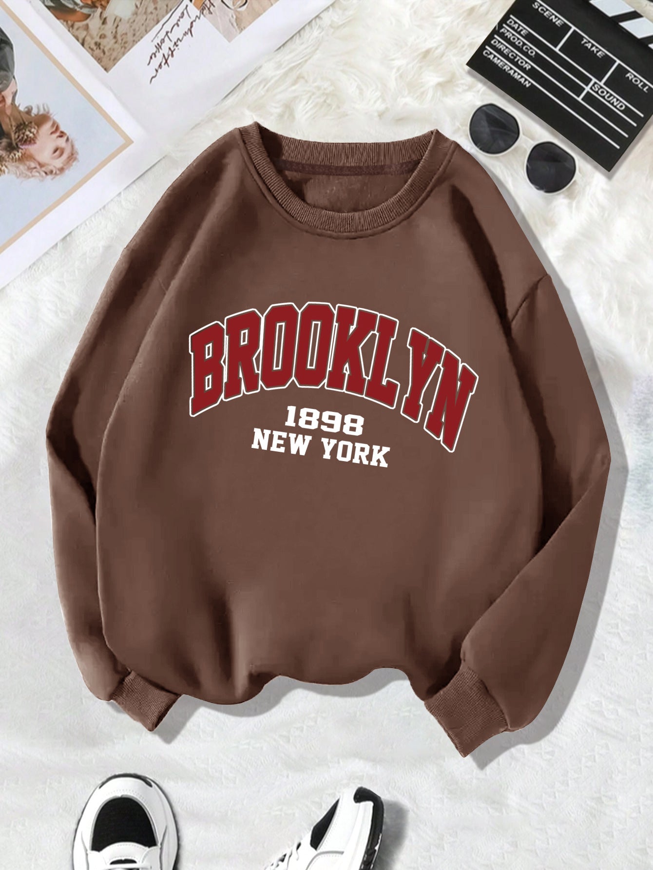 Back collar with fleece sweatshirt round neck BROOKLYN print